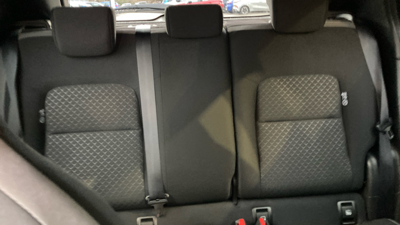 Nissan Juke 1.0 DiG-T 114 N-Connecta 5dr Petrol Hatchback